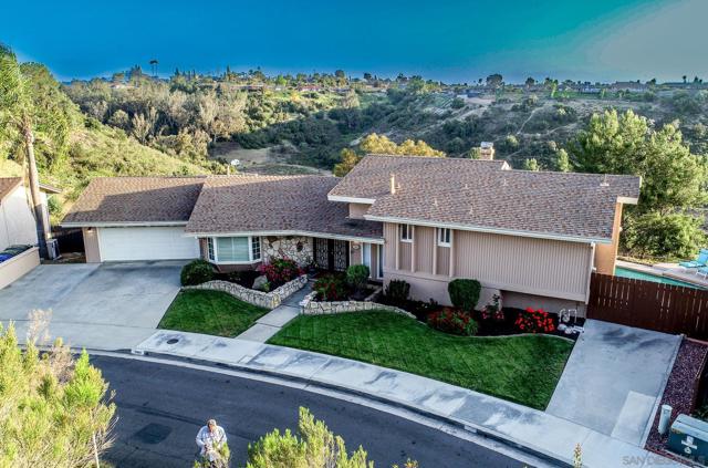 1963 Hacienda Circle, El Cajon CA: https://media.crmls.org/mediaz/2cf75b44-99ff-4823-a77c-f9ba8b5e3e2a.jpg