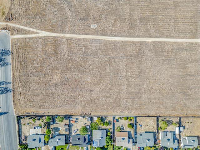 101 Amador Street, Avenal CA: https://media.crmls.org/mediaz/2cf825a0-1ea9-49c2-851e-1db9ca41d386.jpg