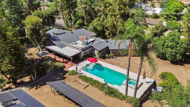 1830 Lisa Terrace, El Cajon CA: https://media.crmls.org/mediaz/2cf8995c-8048-40cf-b1df-3266ba75e6e9.jpg