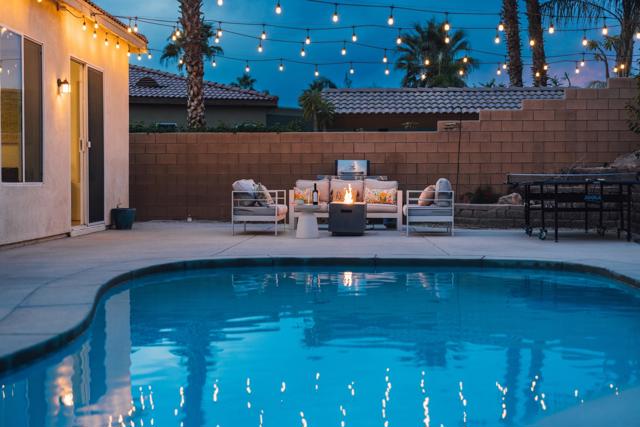 79846 Amora Drive, La Quinta CA: https://media.crmls.org/mediaz/2cf8ce23-62fd-4bc2-8bbb-98a2b4b973ad.jpg