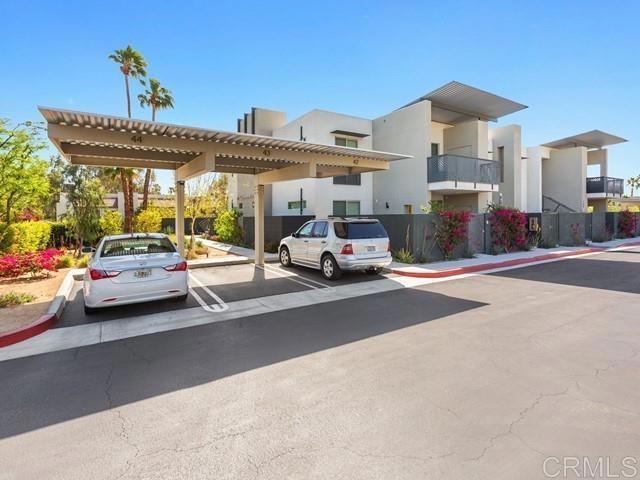 175 The Riv, Palm Springs CA: https://media.crmls.org/mediaz/2cf91615-3d70-4392-8926-228db71c1e69.jpg