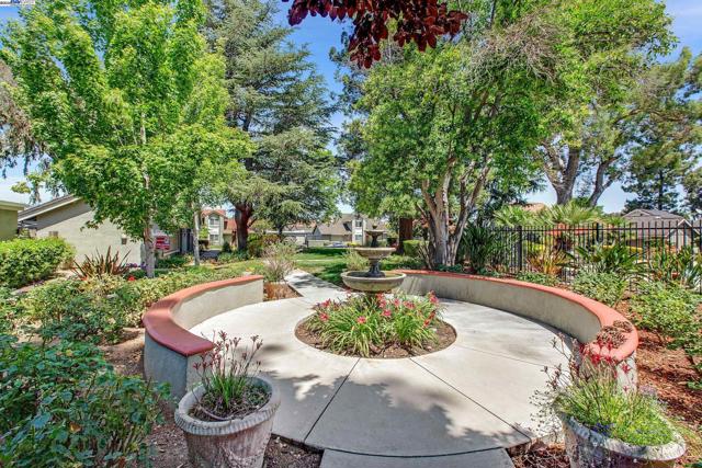 1328 Star Bush Ln, San Jose CA: https://media.crmls.org/mediaz/2cf94403-c7ce-473a-ad9b-c8ea2822e958.jpg