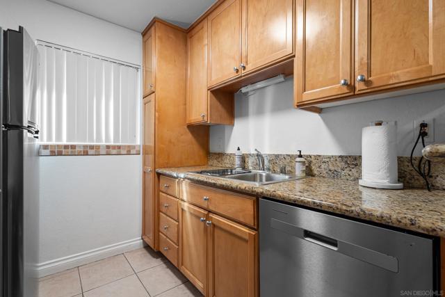 615 9th Street, Imperial Beach CA: https://media.crmls.org/mediaz/2cf99c8f-2660-42f5-8108-5bf54d1267c9.jpg