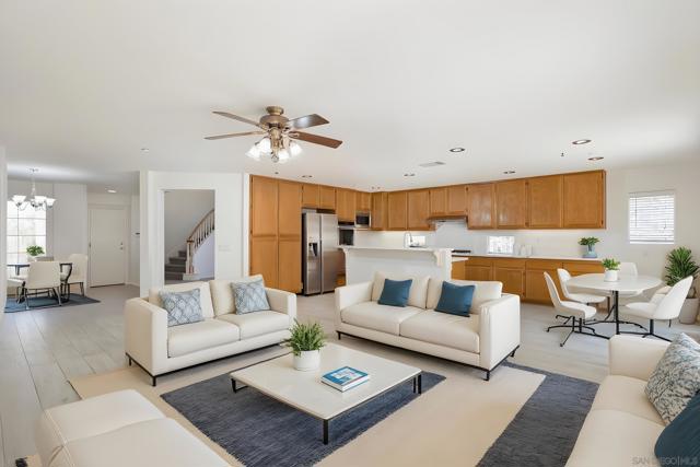 2168 Pointe Parkway, Spring Valley CA: https://media.crmls.org/mediaz/2cf9e055-c530-4e63-b0a9-c7aceac25308.jpg