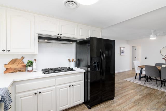 5805 Laramie Way, San Diego CA: https://media.crmls.org/mediaz/2cf9e492-a087-44a8-984f-40b5ba25b03f.jpg