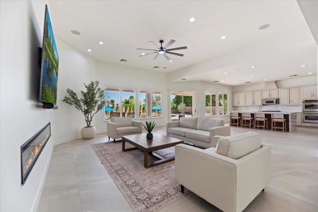 Image 9 of 77 For 80262 Amazon Avenue