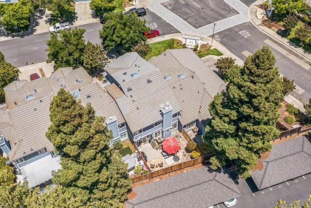 1789 Corte Sueno, Livermore CA: https://media.crmls.org/mediaz/2cfbf67a-87b2-49f1-92f9-a9db539e8dfc.jpg