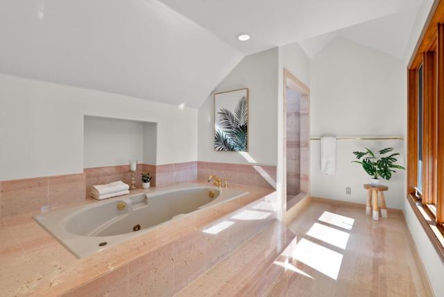 625 Quail Run, Aptos CA: https://media.crmls.org/mediaz/2cfc9a79-bd71-4cd1-b34b-3c069f78cf87.jpg