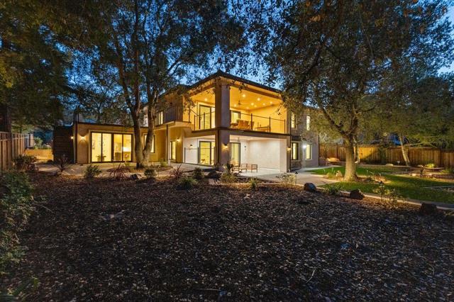 18061 Saratoga Los Gatos Road, Monte Sereno CA: https://media.crmls.org/mediaz/2cfd716f-ad18-497c-b16c-1e929f03abbd.jpg
