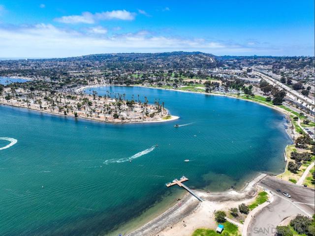 Image 16 of 17 For 2821 Morena Boulevard