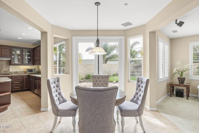 1909 S Hill Road, Ventura CA: https://media.crmls.org/mediaz/2d003326-5d2d-4591-bbe6-97d76524111d.jpg