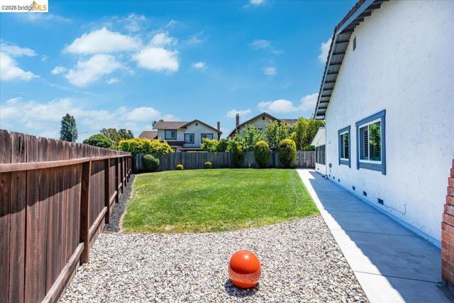 Image 52 of 56 For 14787 Oleander St