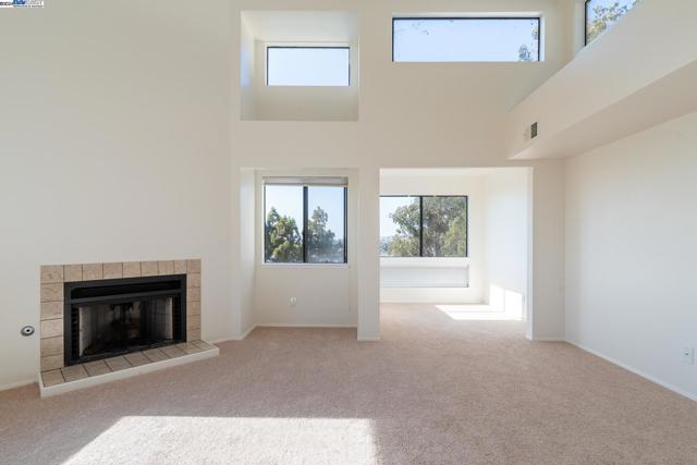 Image 10 of 32 For 545 Pierce Street  3301