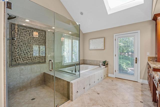 24 Timberview Ct., Danville CA: https://media.crmls.org/mediaz/2d01f9b8-93b7-4cfa-9633-e55cd1052117.jpg