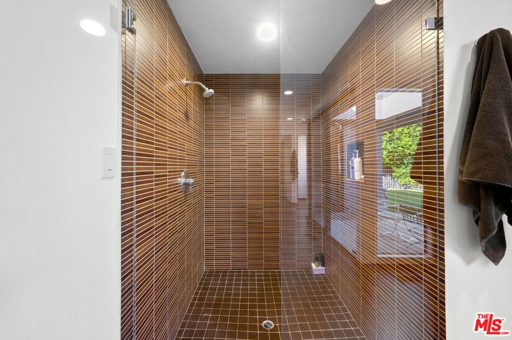 MLS #25628669 image #28