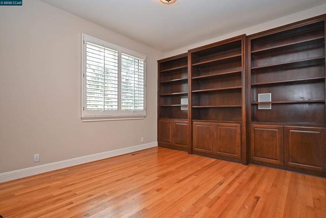 2514 Pomino Way, Pleasanton CA: https://media.crmls.org/mediaz/2d02730e-e5d4-41b7-b5ec-a1d32cbf89dc.jpg