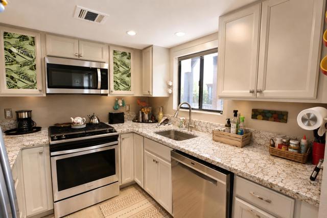 351 E ViA Carisma #94, Palm Springs, CA 92264