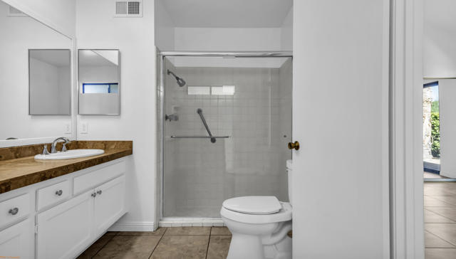1000 Saint Thomas Circle, Palm Springs, CA 92264