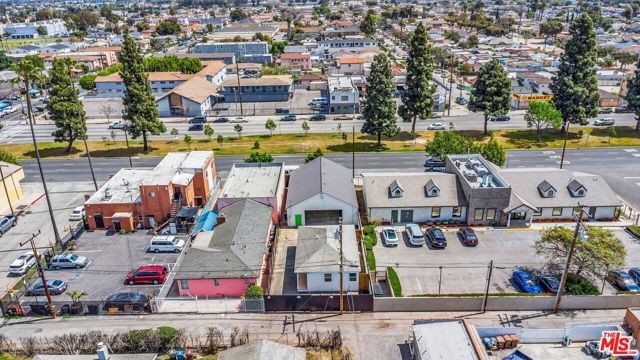 9611 S Vermont Avenue, Los Angeles CA: https://media.crmls.org/mediaz/2d030c44-d7a9-4930-abc2-385c73fb7176.jpg