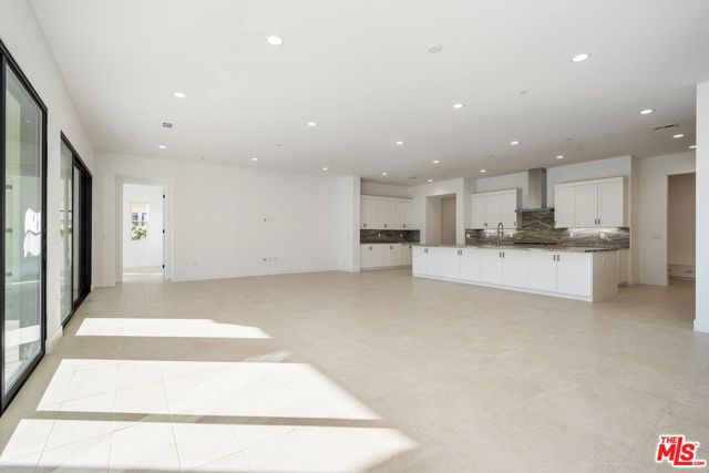 57660 Cherrywood Place, La Quinta CA: https://media.crmls.org/mediaz/2d0339d6-8ac0-438c-a9ee-1388984a047a.jpg