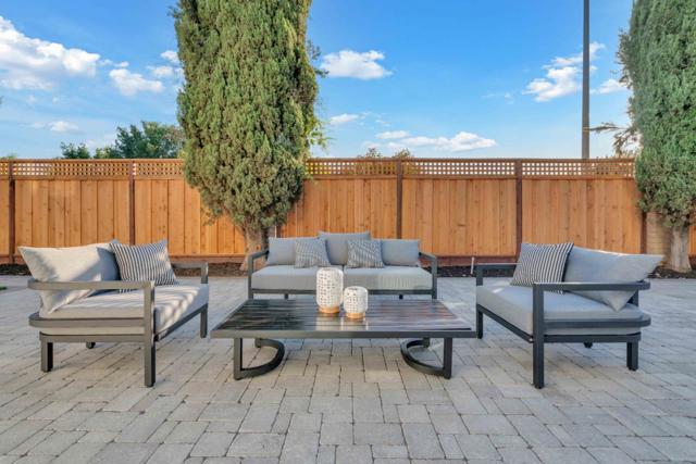 16865 Sundance Drive, Morgan Hill CA: https://media.crmls.org/mediaz/2d0415da-05a4-44e7-9955-eff1f2ee5a3c.jpg