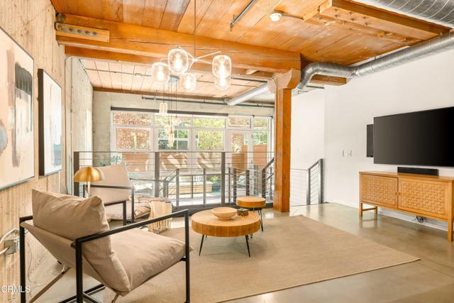 Detail Gallery Image 15 of 53 For 530 S Hewitt St #144,  Los Angeles,  CA 90013 - 2 Beds | 1/1 Baths