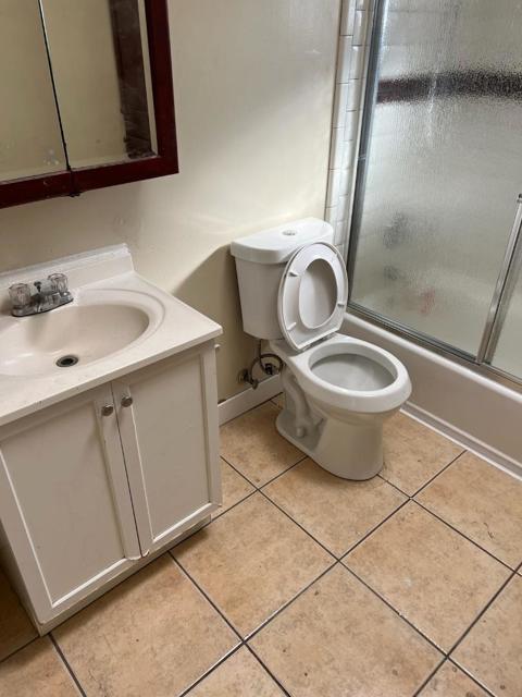 833 Spencer Avenue, Modesto CA: https://media.crmls.org/mediaz/2d05551e-54b3-4d9b-9e02-bd9977375640.jpg