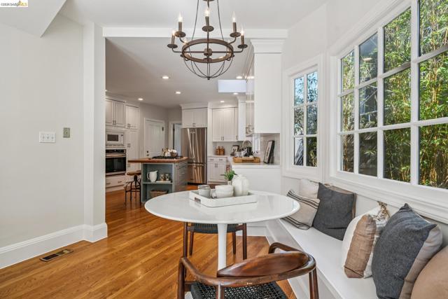 Image 25 of 59 For 4201 Lakeshore Ave