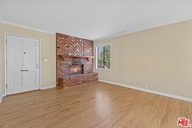 8116 Belford Avenue, Los Angeles CA: https://media.crmls.org/mediaz/2d06d5a2-df8b-434f-bd3c-642d4b9314ff.jpg