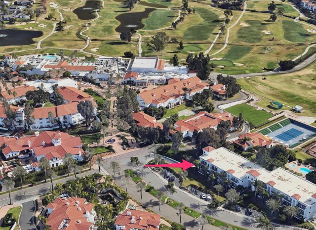 2005 Costa Del Mar Rd, Carlsbad CA: https://media.crmls.org/mediaz/2d072876-259d-49a3-a1c3-eff5909795d7.jpg