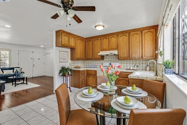 2715 Mosswood Dr, San Jose CA: https://media.crmls.org/mediaz/2d07caf9-4c37-42fd-ab88-3a2373a1c01f.jpg
