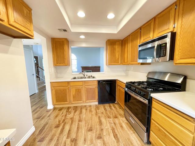 Detail Gallery Image 6 of 23 For 2610 Explorer, Port Hueneme,  CA 93041 - 2 Beds | 2 Baths