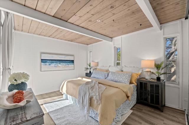 118 Marina Avenue, Aptos CA: https://media.crmls.org/mediaz/2d091d28-78a6-4dd4-a744-d15873805582.jpg