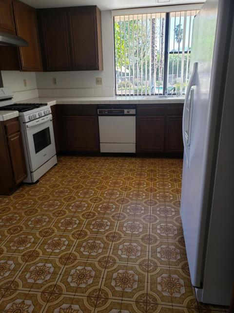 329 S Sierra Madre S, Palm Desert, CA 92260