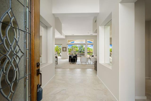 400 Tomahawk Drive, Palm Desert CA: https://media.crmls.org/mediaz/2d09fa96-d7f0-481e-8ff7-97a08f870ca6.jpg