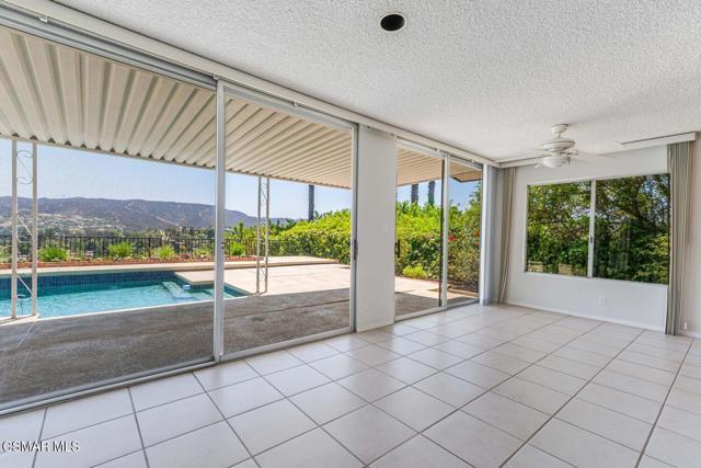 18854 Edleen Drive, Tarzana CA: https://media.crmls.org/mediaz/2d0a1391-1e33-4fa5-8969-221a64f30a9d.jpg
