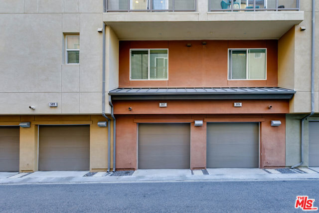 507 Rockefeller, Irvine CA: https://media.crmls.org/mediaz/2d0a456a-b481-4879-a472-3b096c48667e.jpg