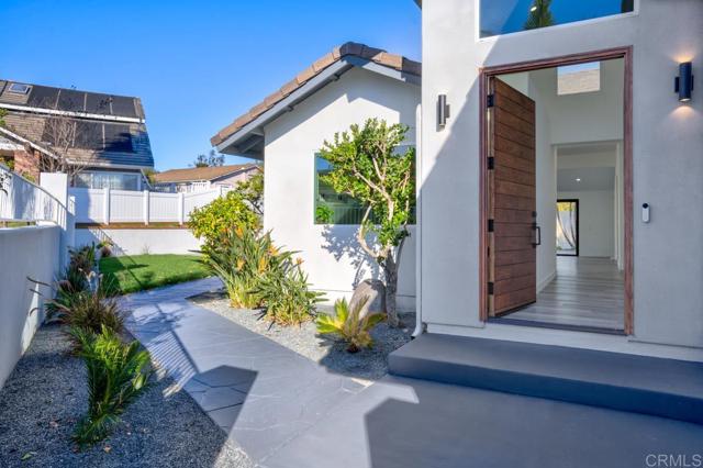 3647 Hazelhurst Place, Bonita CA: https://media.crmls.org/mediaz/2d0a5866-cde9-4462-9433-d24961195f68.jpg