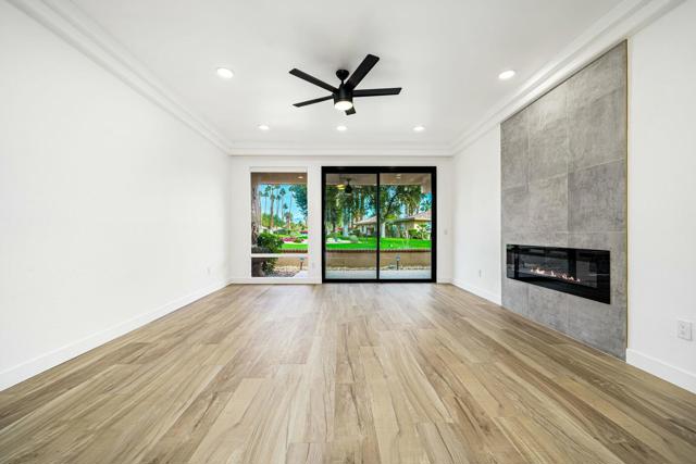 75 Sunrise Drive, Rancho Mirage CA: https://media.crmls.org/mediaz/2d0a5875-b602-4616-91b7-9aab0cd7364b.jpg