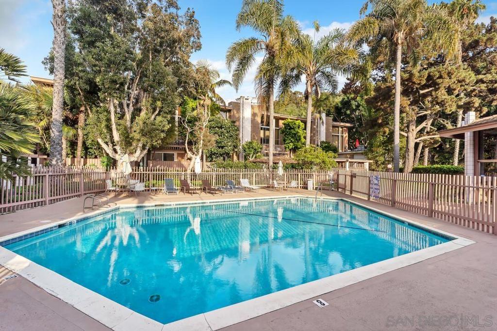 2600 Torrey Pines Rd - photo 19