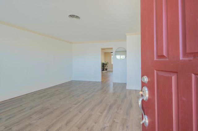 624 Hartnell Street, Salinas CA: https://media.crmls.org/mediaz/2d0aef53-79bc-4171-914b-a004e4dce75c.jpg