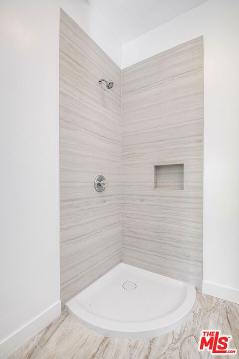 Image 53 of 58 For 132 Beachwood Drive