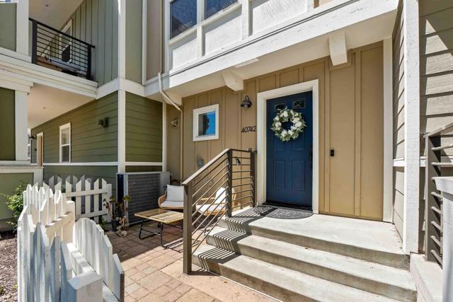 40742 Greystone Ter, Fremont CA: https://media.crmls.org/mediaz/2d0c6ab3-06f2-4d51-9875-90b378bd33ae.jpg