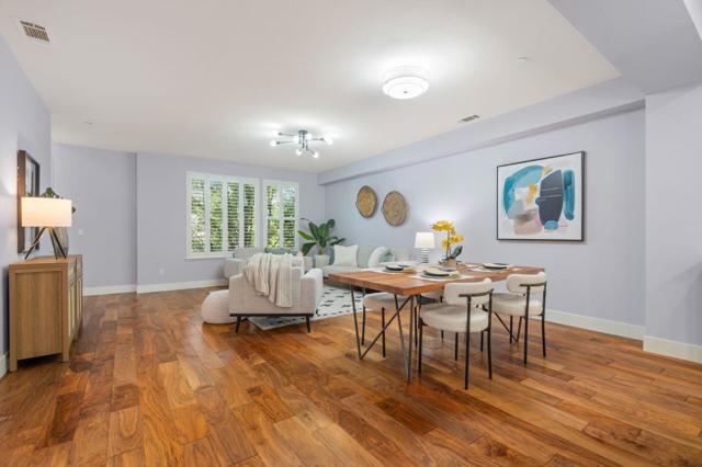 2560 Saffron Way, Mountain View CA: https://media.crmls.org/mediaz/2d0d2fe6-94bc-4928-bceb-f7ef8bbe56e6.jpg