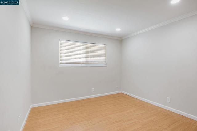 3797 Oxford Cmn, Fremont CA: https://media.crmls.org/mediaz/2d0d4e3c-5f7d-479d-a97f-ba8c43b66ef0.jpg