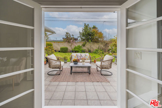 4730 Asteria Street, Torrance CA: https://media.crmls.org/mediaz/2d0deab4-ff5b-43ec-a1e0-d641cd77d14b.jpg