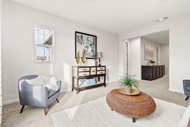 1070 S Atwood Court, Mountain House CA: https://media.crmls.org/mediaz/2d0e8eaa-3f2e-48e2-8004-d8f2194000d8.jpg