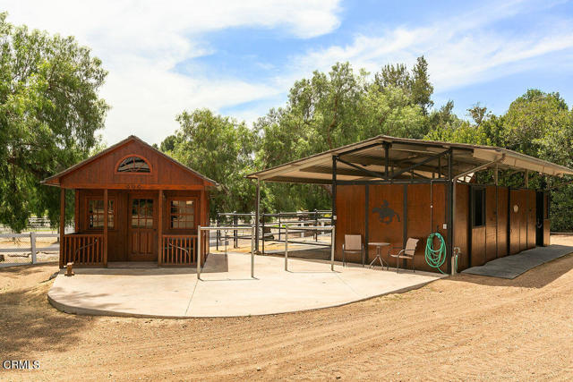 2735 Los Pinos Circle, Camarillo CA: https://media.crmls.org/mediaz/2d0e95f3-9b62-4d11-99ee-b7bd4c74ab10.jpg