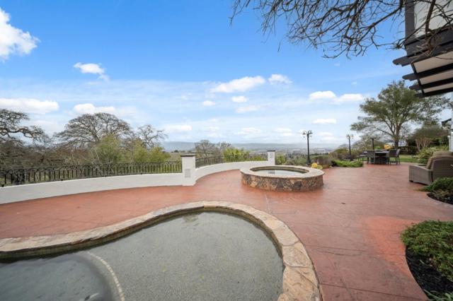 Image 40 of 57 For 2325 Olea Court