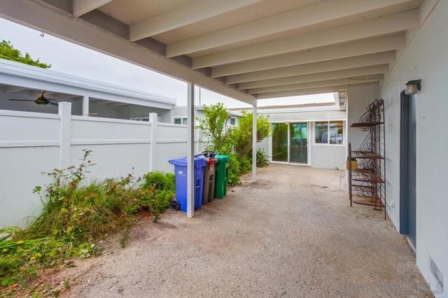 3890 Vista Campana S., Oceanside CA: https://media.crmls.org/mediaz/2d0f8ecf-3115-479f-9fbb-7bfd8c3b07bb.jpg